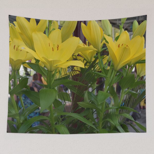 Artikelvorschau, Yellow Lily entworfen und verkauft von Linnys-Designs.
