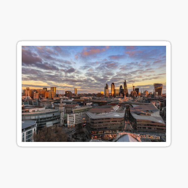 Aperçu de l'œuvre Coucher de soleil à Londres depuis la cathédrale St Paul créée et vendue par brandonbrandon.