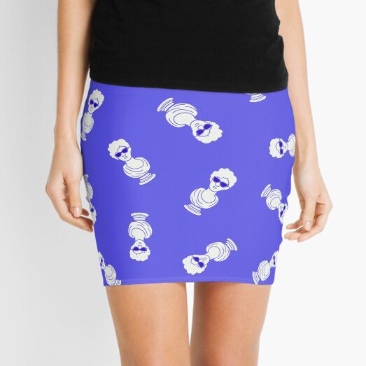 Cool Statue in Purple Mini Skirt