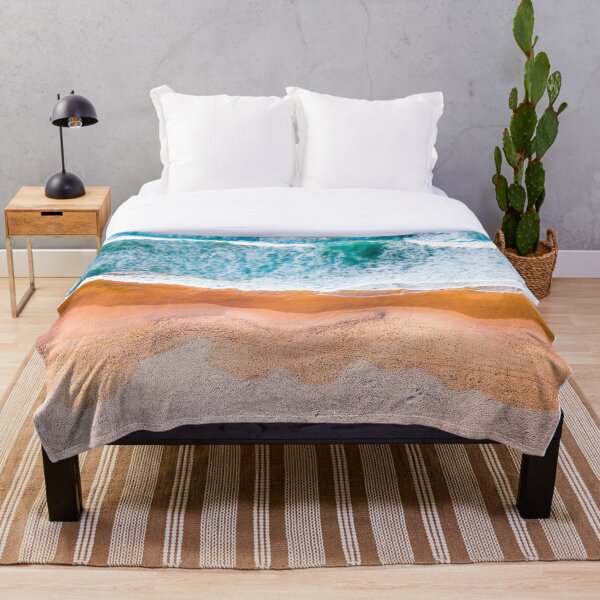 Gold beach Throw Blanket