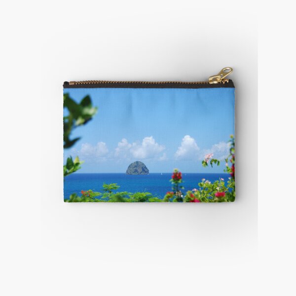 Artikelvorschau, Rocher du Diamant - Martinique, F.W.I. entworfen und verkauft von Olivia Son.