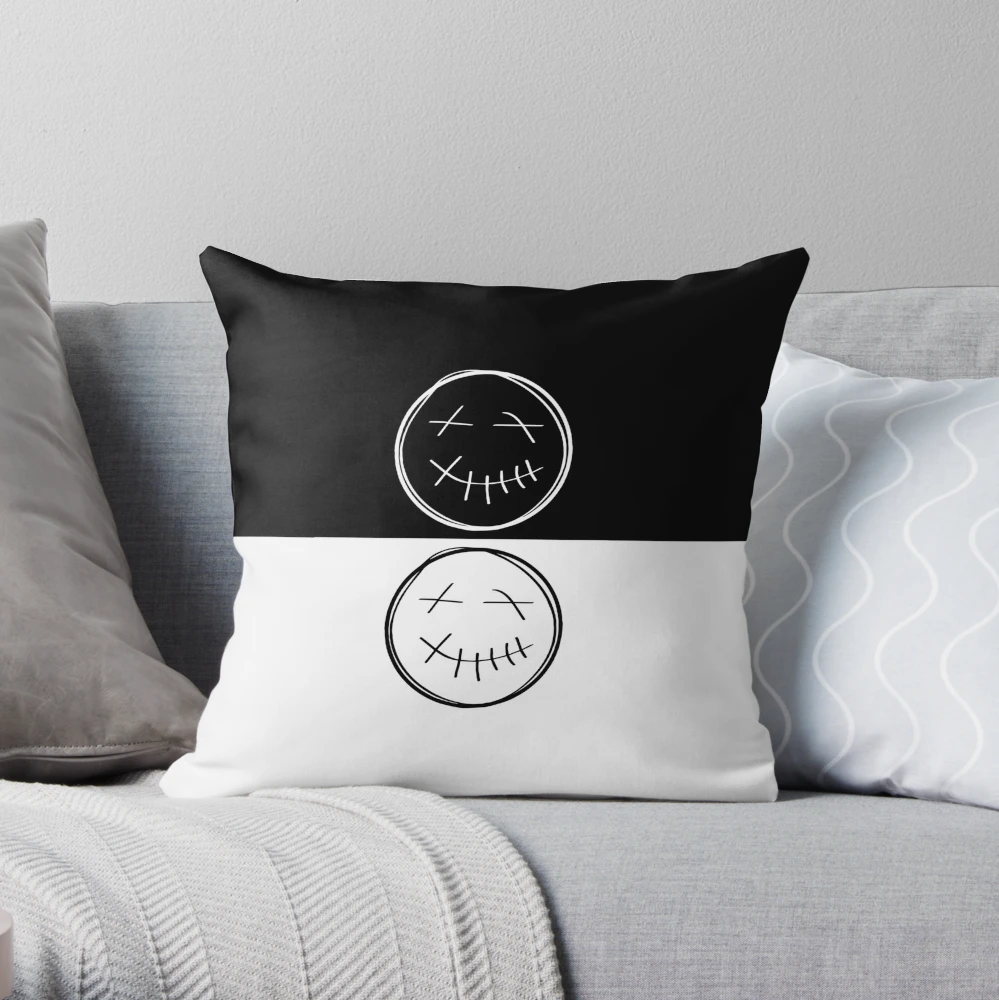 https://ih1.redbubble.net/image.1283350109.7335/throwpillow,small,1000x-bg,f8f8f8-c,0,200,1000,1000.u2.webp