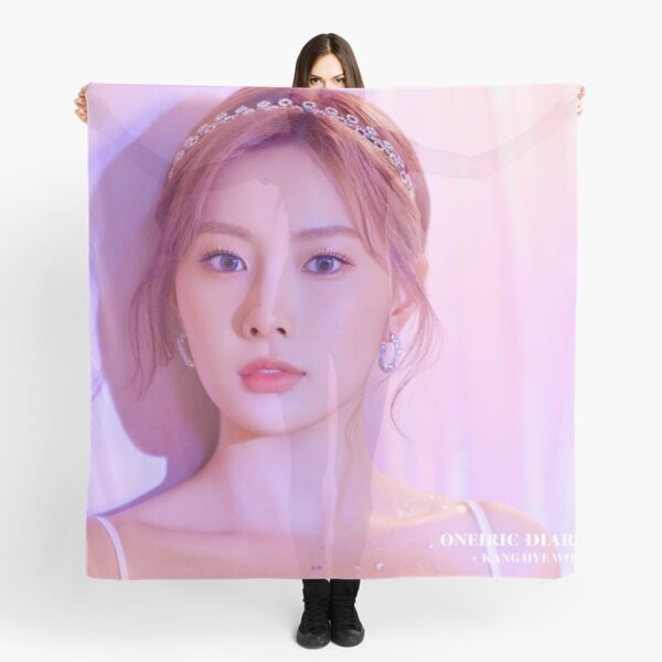 HYEWON IZ * ONE - Oneiric Diary Scarf