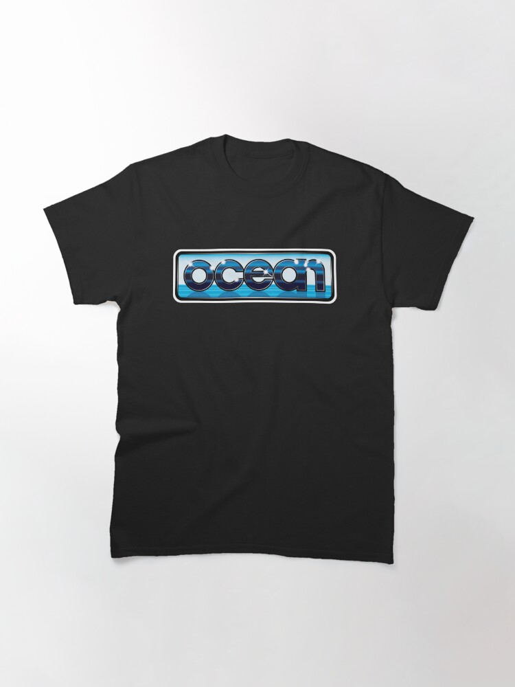 Imagen 3 de 7, Camiseta clásica con la obra Logotipo de Ocean Software de los años 80 - Recreación de alta calidad 100% (Amiga, C64, Amstrad, Spectrum), diseñada y vendida por ybotnosdirb.