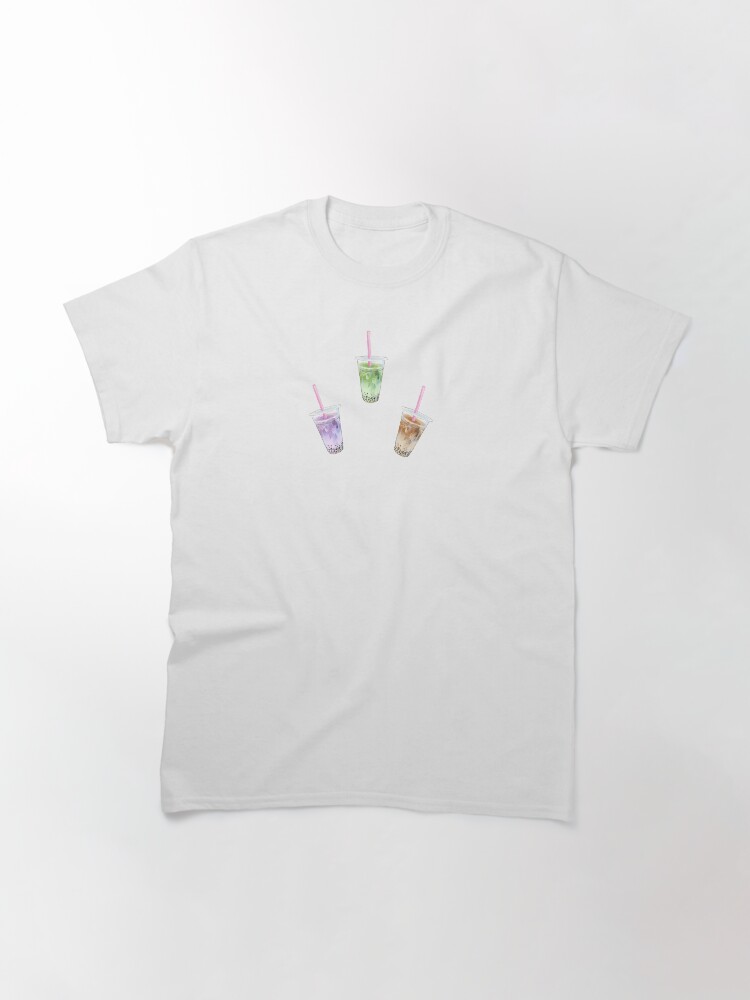Imagen 3 de 7, Camiseta clásica con la obra Lindo juego de té con leche Boba en acuarela, diseñada y vendida por emmaherren.