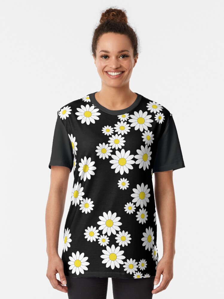 black daisy t shirt