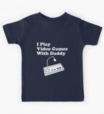 Ich spiele Videospiele mit Papa Kinder T-Shirt