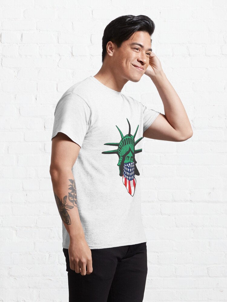 Alternate view of Statue of Liberty USA Classic T-Shirt