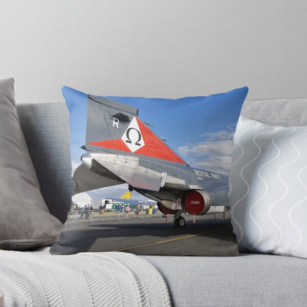 Artikelvorschau, McDonnell F-4K Phantom FG.1 - XV586 / R-010 entworfen und verkauft von Andy Harker.