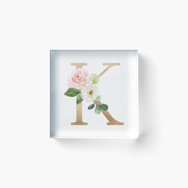 Artikelvorschau, Monogrammbuchstabe K - Kunstgoldfolie und rosa-weiße Blumen und grüne Blätter entworfen und verkauft von Citronelladesig.
