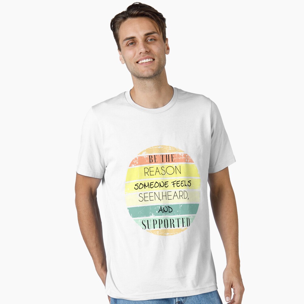 Vista previa del artículo con la obra «Camiseta esencial», diseñado y vendido por kikibul.