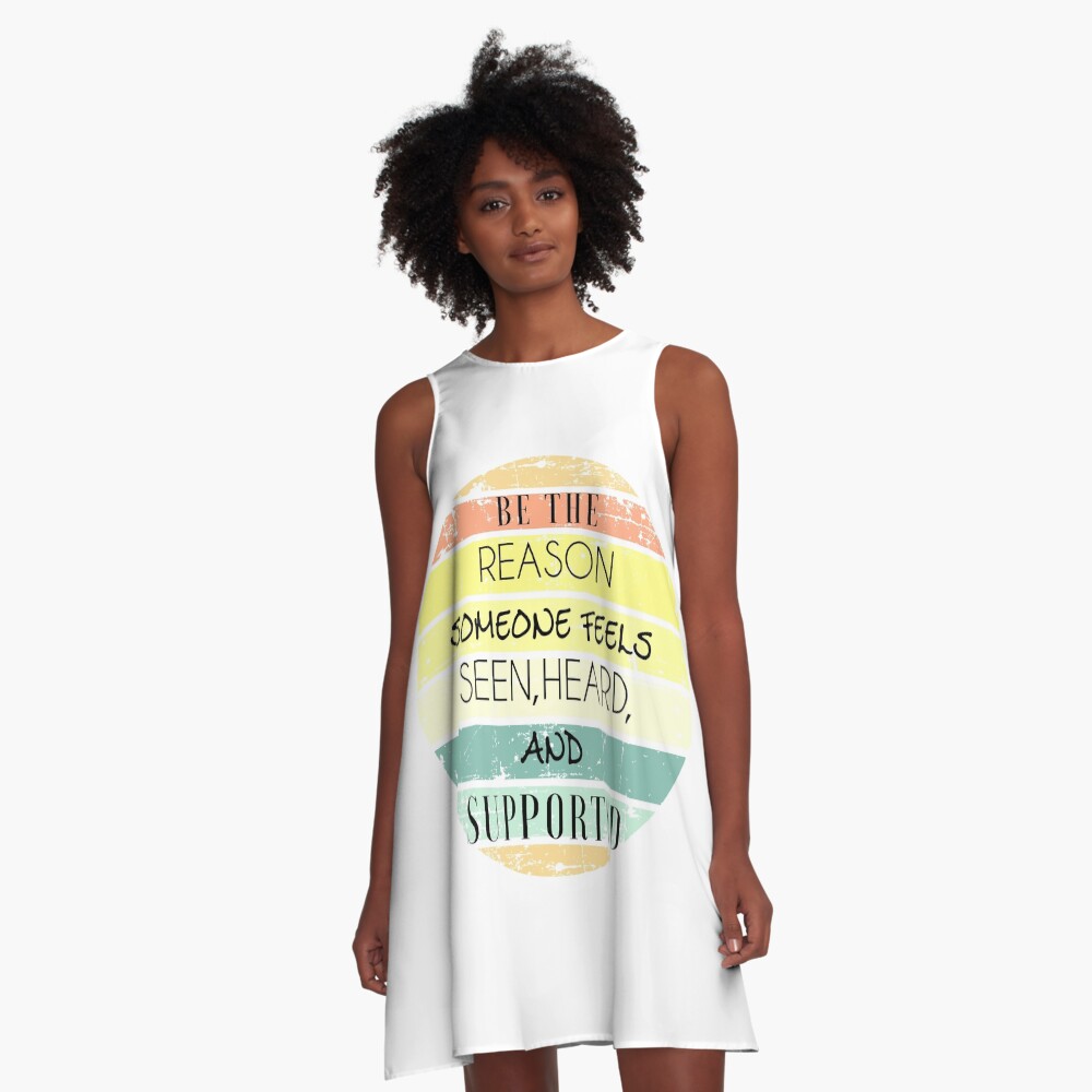 Vista previa del artículo con la obra «Vestido acampanado», diseñado y vendido por kikibul.