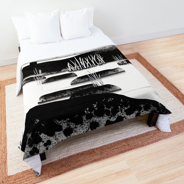 Contrast Comforter