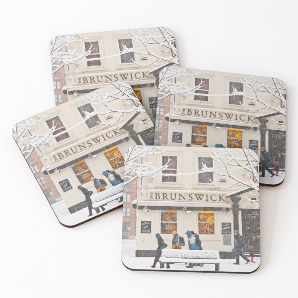 The Brunswick pub under the snow Coasters (Set of 4)