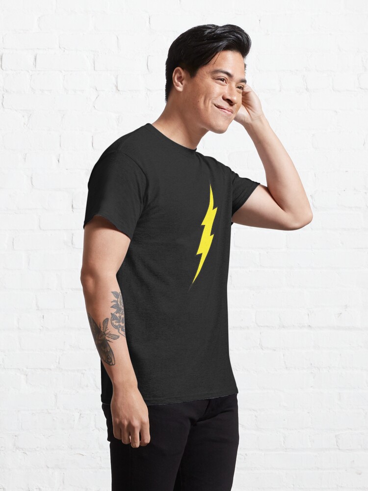 Disover Comic Yellow Lightning Bolt Design Classic T-Shirt
