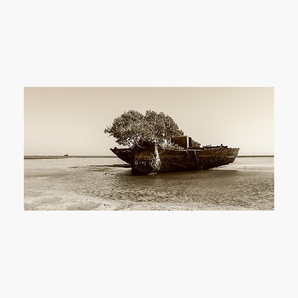 sandbarge at dunwich Photographic Print
