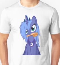 Luna ,Messy Mane Unisex T-Shirt