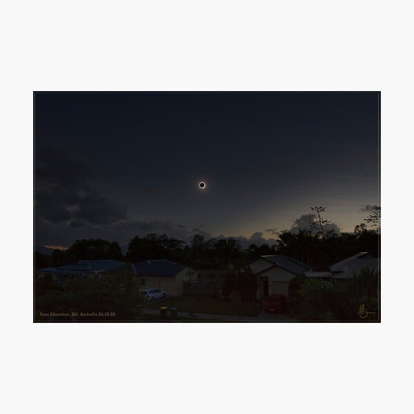 Cairns Total Solar Eclipse 14-11-2012 Photographic Print