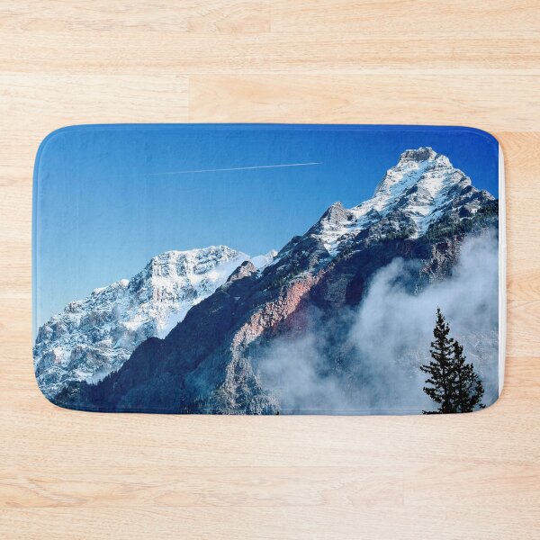 Artikelvorschau, Klarer Himmel Snowy Mountain entworfen und verkauft von Tim Scott.