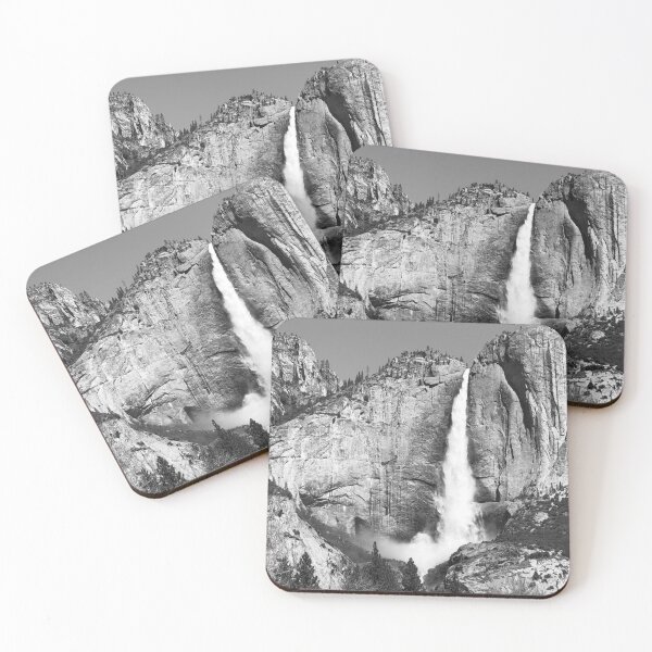 Artikelvorschau, Yosemite Falls III - BW entworfen und verkauft von David Thompson.