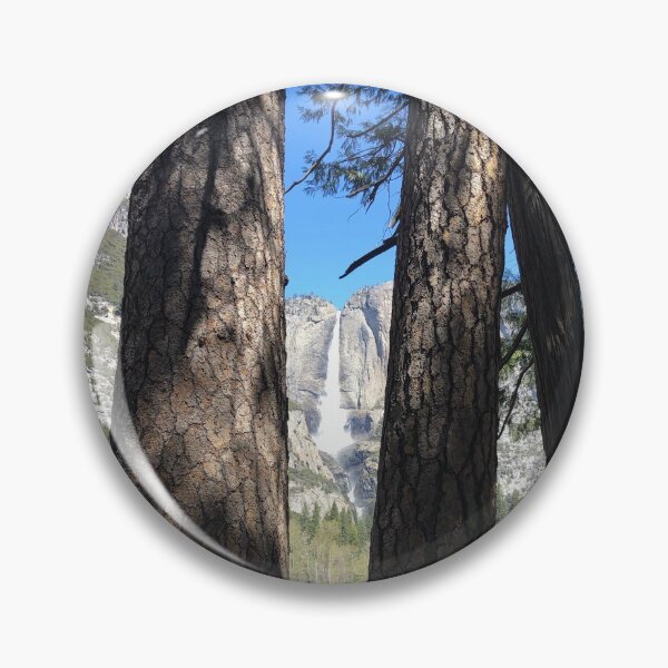 Artikelvorschau, Yosemite Falls IV entworfen und verkauft von David Thompson.