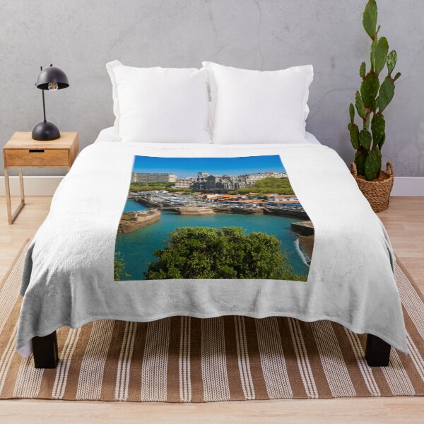 Item preview, Biarritz harbor and church designed and sold by Gaël FONTAINE.
