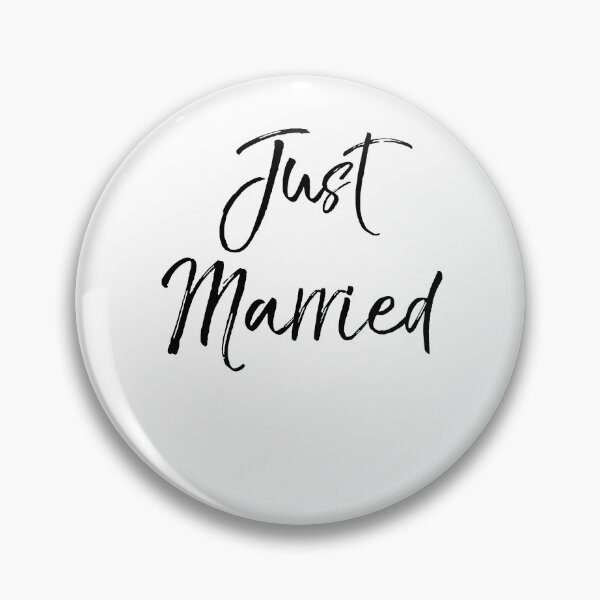 Artikelvorschau, Just Married Matching Bridal Party Gifts entworfen und verkauft von TNDesignStudio.