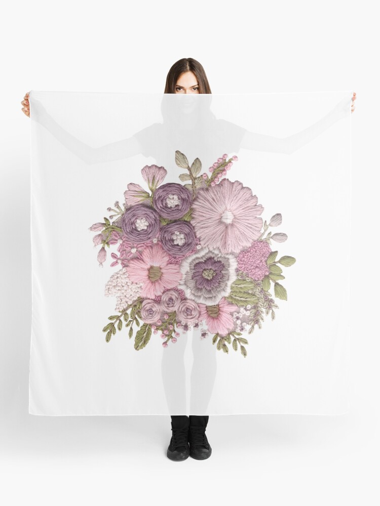 Pañuelo «Ramo de flores rosa y morado» de Stitch-In-Twine | Redbubble