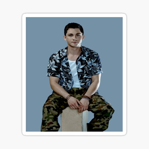 Artikel-Vorschau von Logan Lerman, designt und verkauft von asdmarisol.