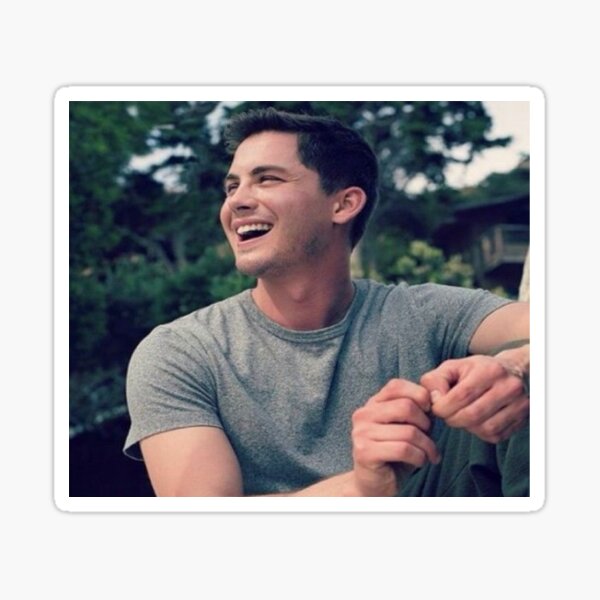 Artikel-Vorschau von Logan Lerman, designt und verkauft von asdmarisol.