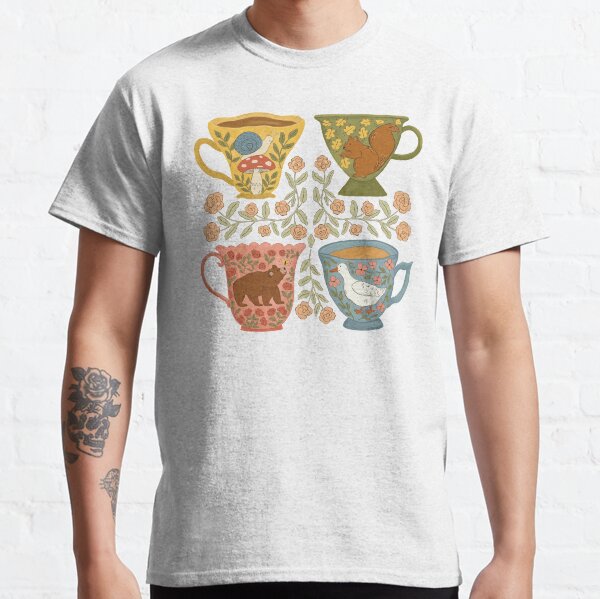 Aperçu de l'œuvre Tasses à thé à motifs floraux et animaux créée et vendue par ohjessmarie.