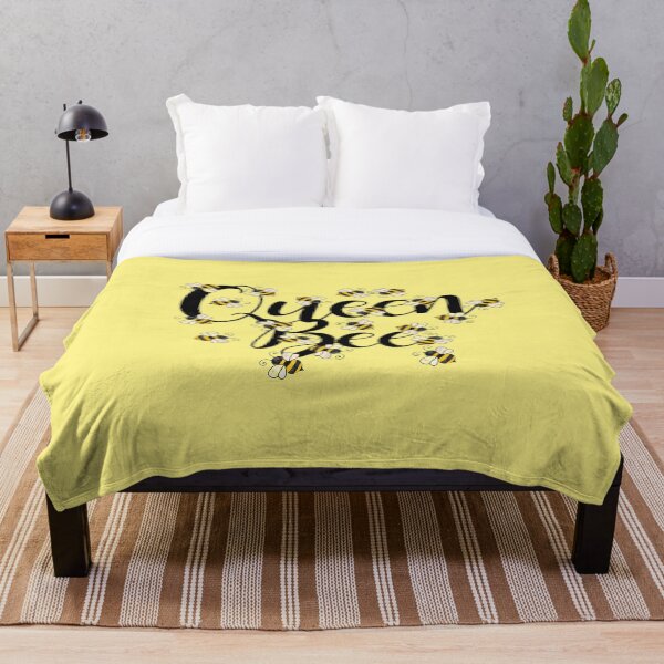 Queen bee - bumble bee art design Throw Blanket