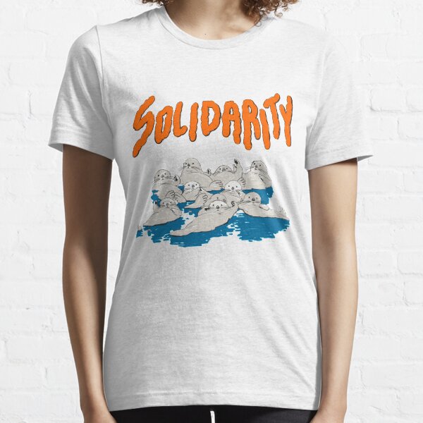 The sea otters Essential T-Shirt