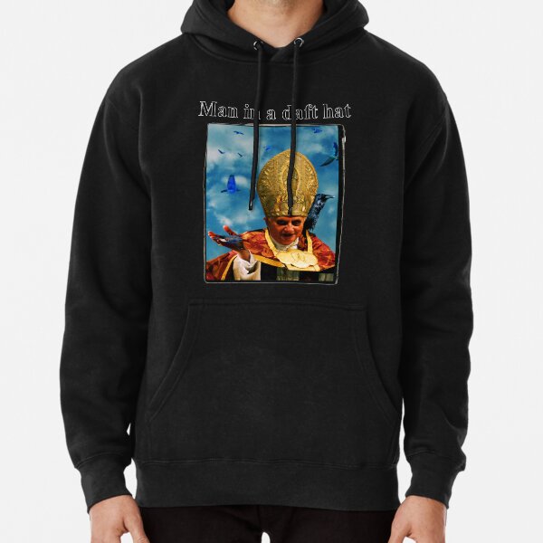Man in a daft hat Pullover Hoodie