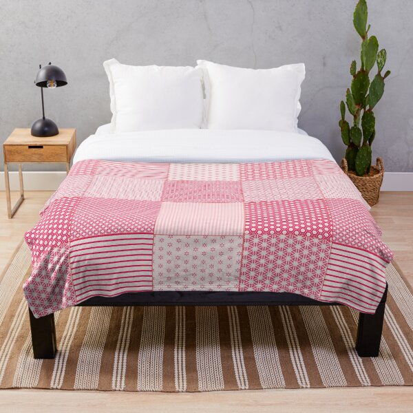 Red and White Faux Patchwork Pattern Throw Blanket