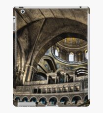 Israel, Jerusalem Old City, Interior of the Church of the Holy Sepulchre iPad-Hülle & Klebefolie