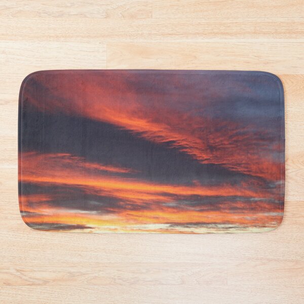 Artikelvorschau, Colorful sunset cloudy sky with waves entworfen und verkauft von EstelleRossetti.