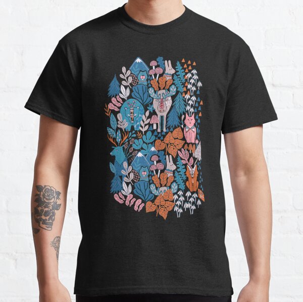 Animals of Canada. Forest, plants, mountains, mushrooms Classic T-Shirt