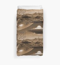 YOU NEVER KNOW WHAT YOU'LL SEE ON ROUTE 66 Duvet Cover