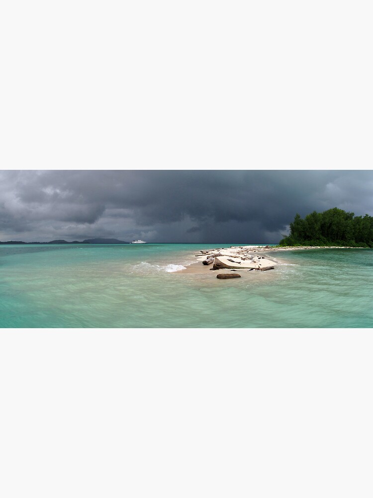 Squall at Hermit Atoll I by neoniphon