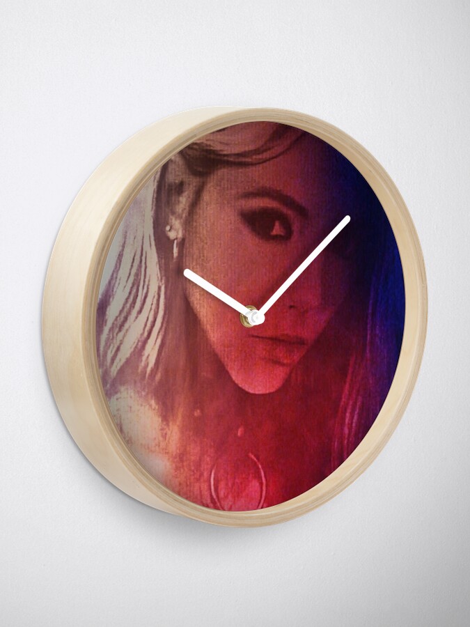 Alternate view of Bound Bi U Clock