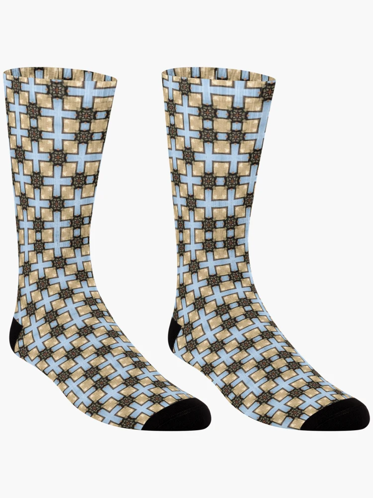 Aperçu 3 sur 5. Chaussettes avec l'œuvre Funky Abstract Pattern créée et vendue par RiaBubble.