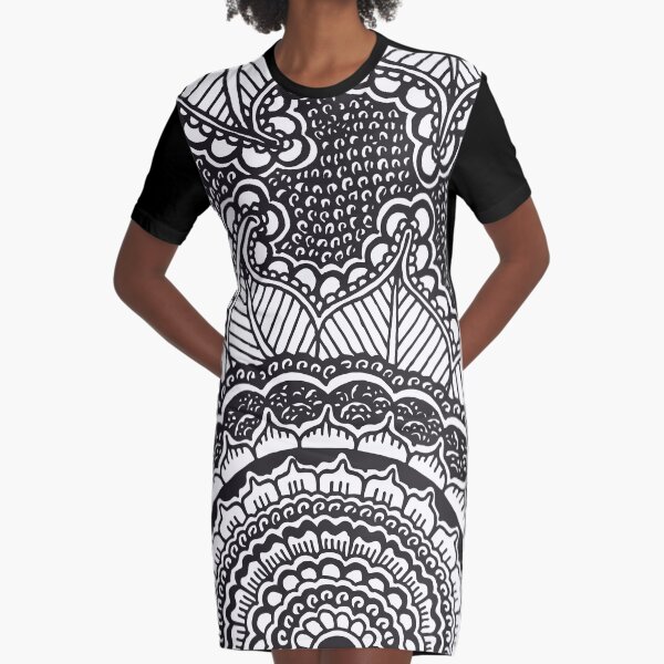 Blooming Henna Flower || Black and White || Floral || Abstract Plants Graphic T-Shirt Dress