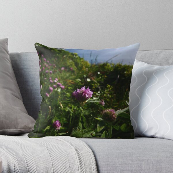 Red Clover (Red Clover) Throw Pillow