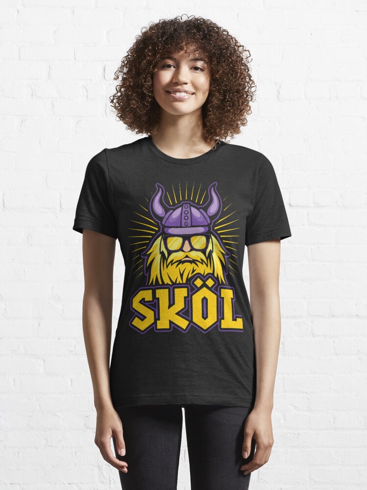 Skol Sisters design Gift for Viking Women and Nordic Mythology Fans Women's  T-Shirt