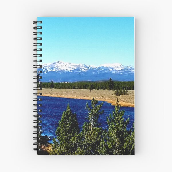 Aperçu de l'œuvre Beauté montagneuse de Yellowstone créée et vendue par IgniteWithin.