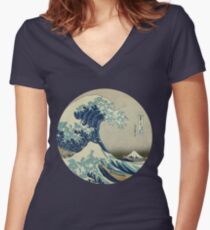 Great Wave off Kanagawa circle Women's Fitted V-Neck T-Shirt