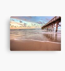 Sonnenaufgang am Holden Beach Pier Leinwanddruck