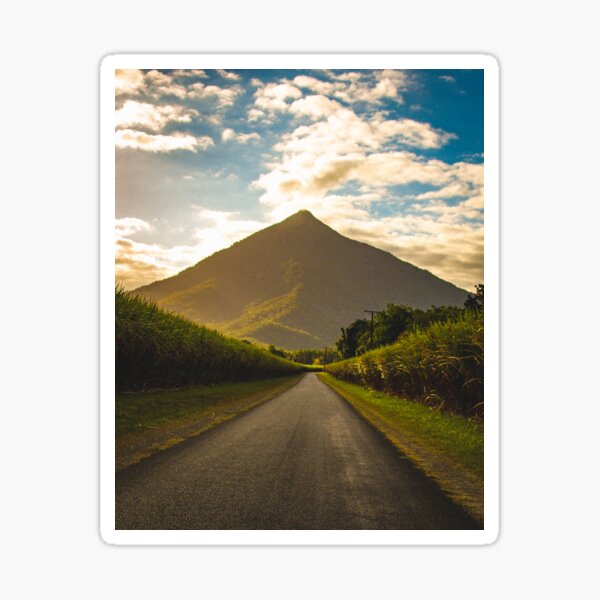 Artikel-Vorschau von Walshs Pyramide, Gordonvale, Cairns, Queensland, Australien | Foto aufgenommen von @pb.ay auf Instagram, designt und verkauft von Ayarat Burke.