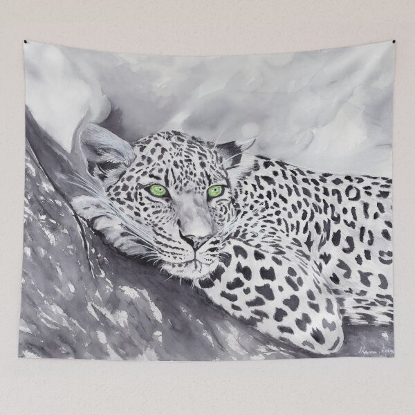 Artikelvorschau, Leopard mit grünen Augen entworfen und verkauft von hennawheaton.
